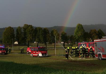 PRIHOD NOVE GASILSKE CISTERNE PGD UNEC 01 FOTO LJUBO VUKELIČ